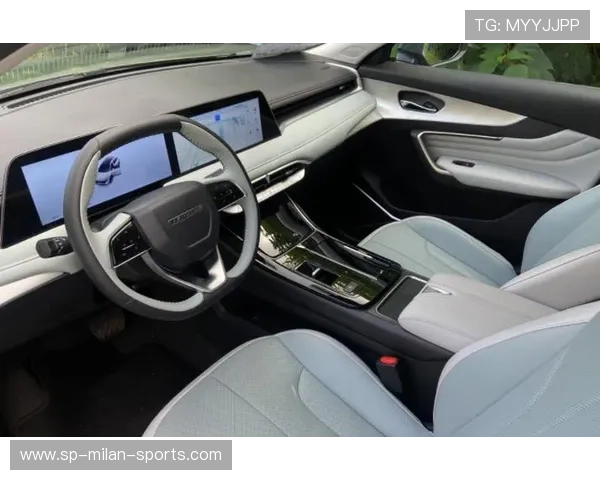 佩雷斯不断调整座舱设置，寻找最佳平衡